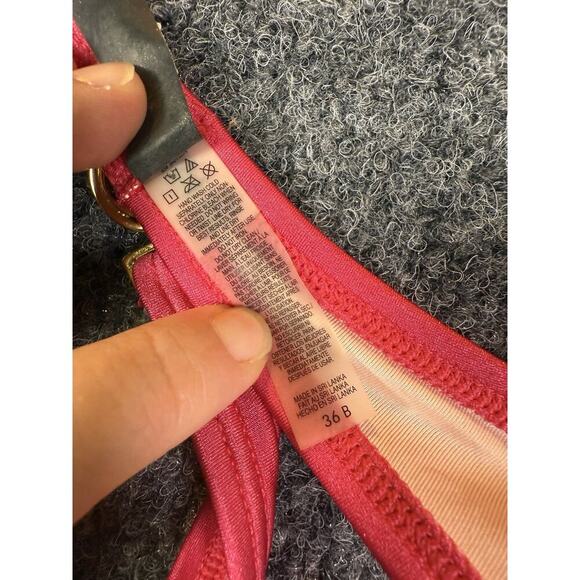 Victoria's Secret Women's Bikini Top Hot Pink Jeweled Size 36D - Picture 6 of 6